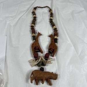 Vintage Hand Carved Wooden African Wildlife‎ Animal Beaded Necklace